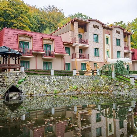 Hotel Loucky Litvínov Екстериор снимка