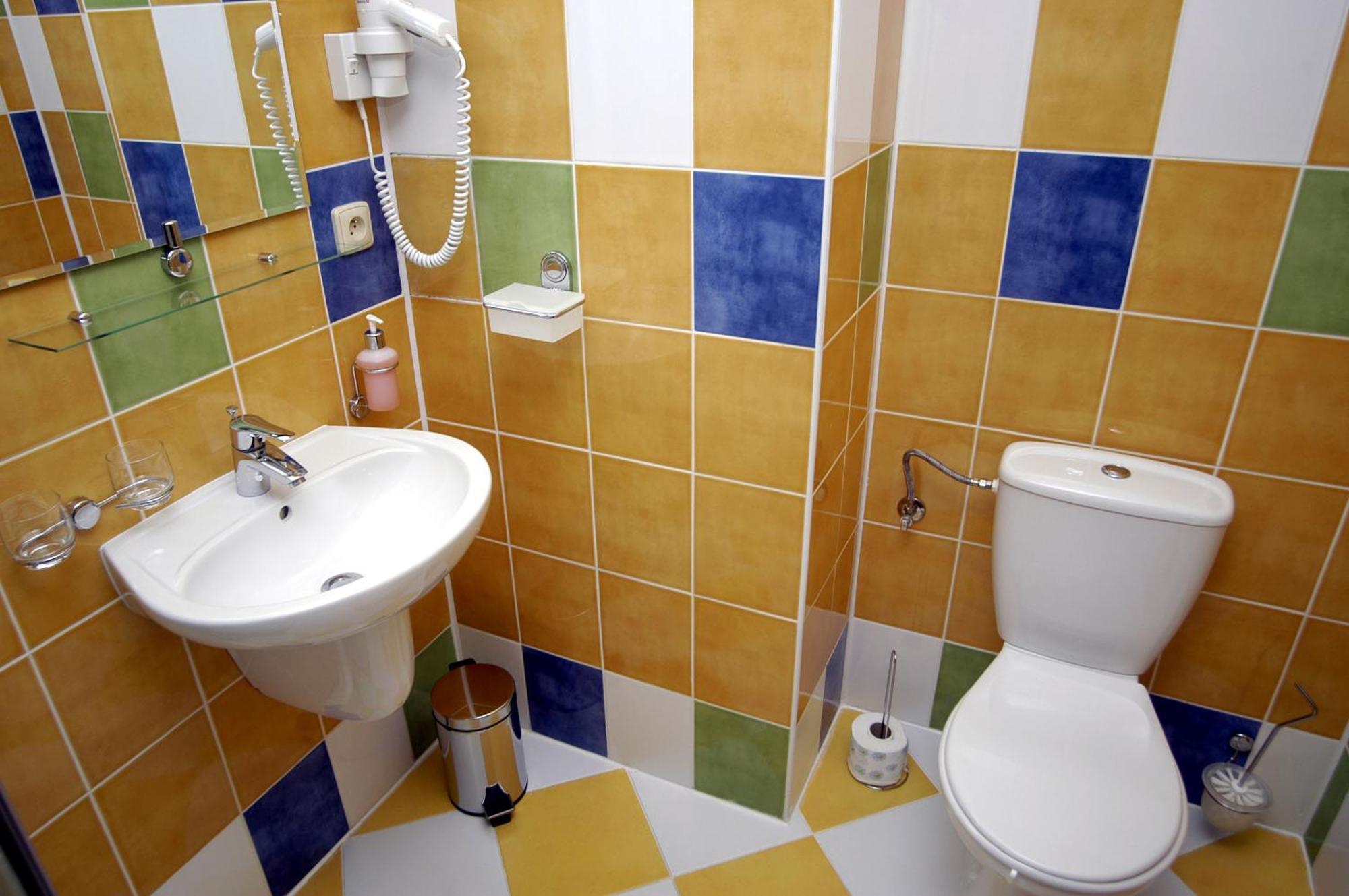 Hotel Loucky Litvínov Екстериор снимка