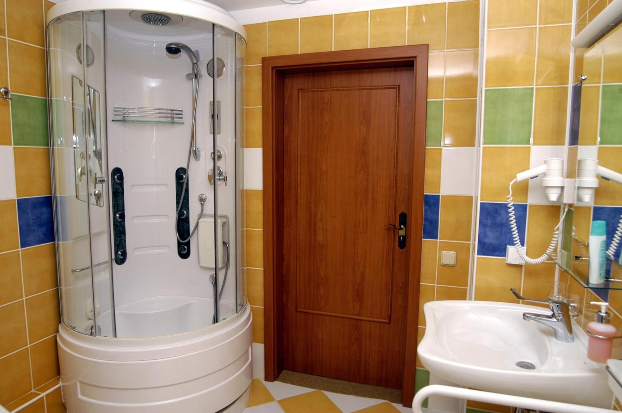 Hotel Loucky Litvínov Екстериор снимка